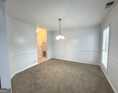 2121 Silva Court - Photo Thumbnail 3