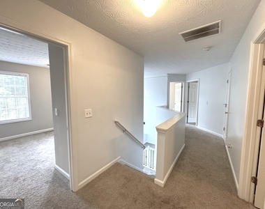 2121 Silva Court - Photo Thumbnail 11