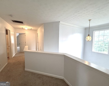 2121 Silva Court - Photo Thumbnail 12