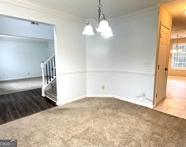 2121 Silva Court - Photo Thumbnail 4