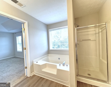 2121 Silva Court - Photo Thumbnail 19