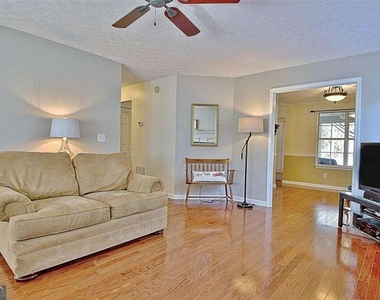 212 Brighton Path - Photo Thumbnail 8