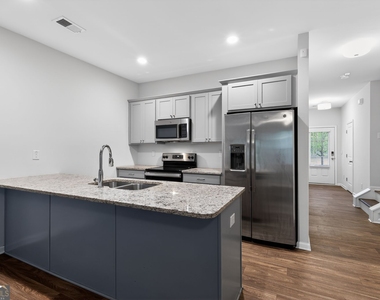 3122 Meadowstone Lane Sw - Photo Thumbnail 2