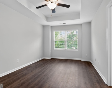 3122 Meadowstone Lane Sw - Photo Thumbnail 6