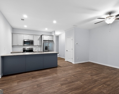 3122 Meadowstone Lane Sw - Photo Thumbnail 1