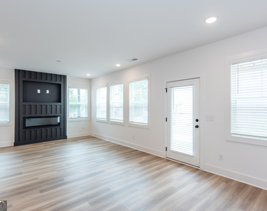 3140 Marabella Circle - Photo Thumbnail 10