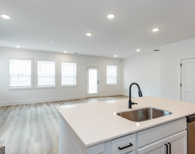 3140 Marabella Circle - Photo Thumbnail 8
