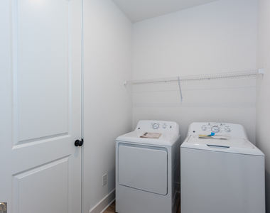 3140 Marabella Circle - Photo Thumbnail 15