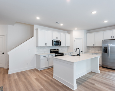 3140 Marabella Circle - Photo Thumbnail 6