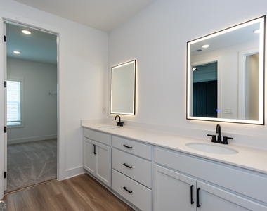 3140 Marabella Circle - Photo Thumbnail 18