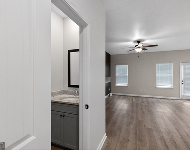7151 Chara Lane Sw - Photo Thumbnail 4
