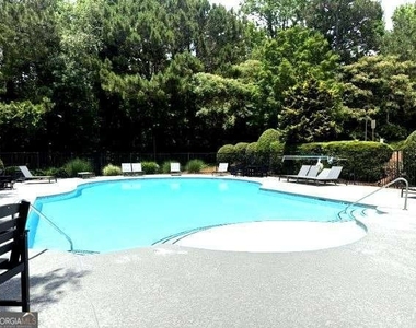 4132 Royal Regency Circle Nw - Photo Thumbnail 12