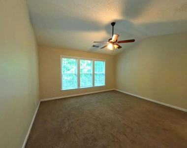 4132 Royal Regency Circle Nw - Photo Thumbnail 11