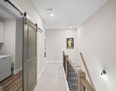 905 Willingham Drive - Photo Thumbnail 22