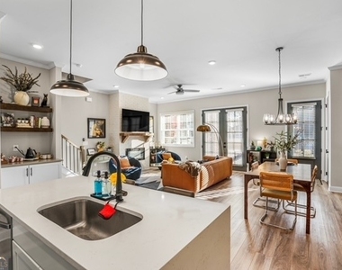 905 Willingham Drive - Photo Thumbnail 7