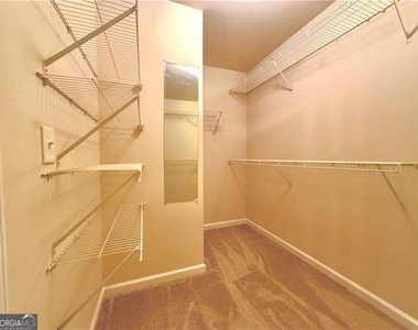 6215 Crested Moss Drive - Photo Thumbnail 20