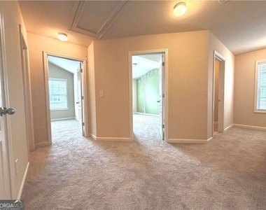 6215 Crested Moss Drive - Photo Thumbnail 23