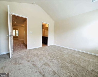 6215 Crested Moss Drive - Photo Thumbnail 21
