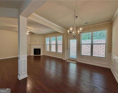 6215 Crested Moss Drive - Photo Thumbnail 6