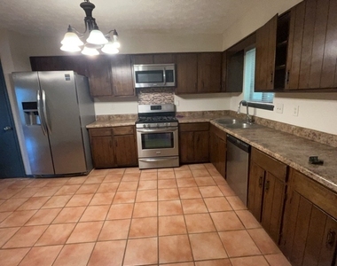 1265 Herrington Road - Photo Thumbnail 10
