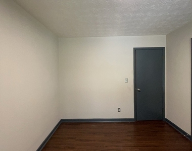 1265 Herrington Road - Photo Thumbnail 27
