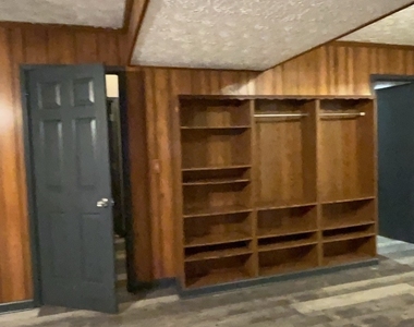 1265 Herrington Road - Photo Thumbnail 35