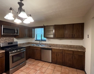 1265 Herrington Road - Photo Thumbnail 11