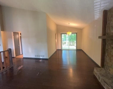 1265 Herrington Road - Photo Thumbnail 5