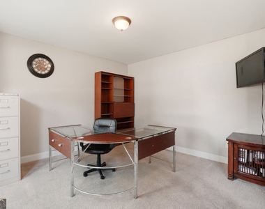 3951 Oak Field Drive - Photo Thumbnail 8