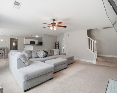 3951 Oak Field Drive - Photo Thumbnail 12