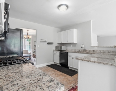 3951 Oak Field Drive - Photo Thumbnail 17