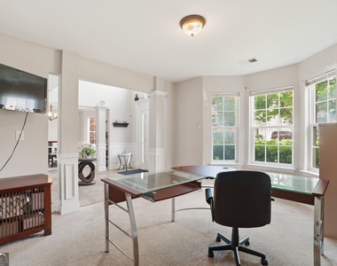 3951 Oak Field Drive - Photo Thumbnail 7