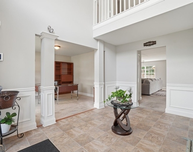 3951 Oak Field Drive - Photo Thumbnail 6
