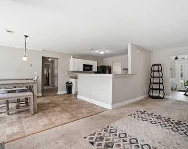 3951 Oak Field Drive - Photo Thumbnail 14