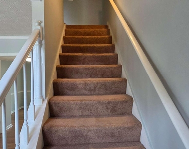 876 Indian Lake Drive Nw - Photo Thumbnail 5