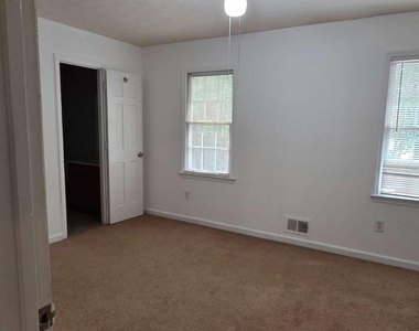 876 Indian Lake Drive Nw - Photo Thumbnail 6