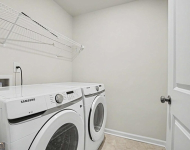 2087 Graywell Lane - Photo Thumbnail 23