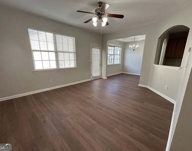 189 Ridgemont Road - Photo Thumbnail 2