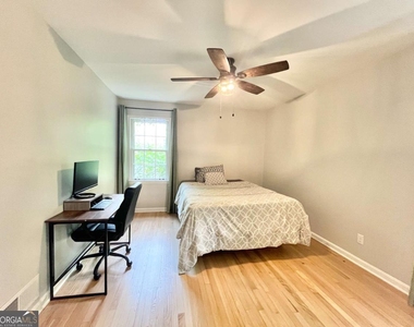 3154 Barkside Court - Photo Thumbnail 14