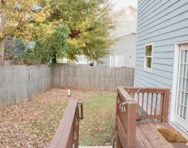 1005 Birch Street Sw - Photo Thumbnail 21
