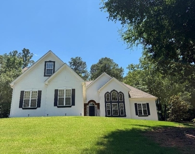 110 Lyndhurst Way - Photo Thumbnail 1