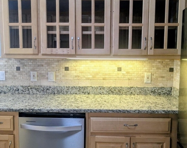 110 Lyndhurst Way - Photo Thumbnail 10