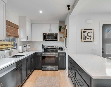 773 Bradford Street - Photo Thumbnail 7