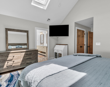 2411 Fairview Drive - Photo Thumbnail 19