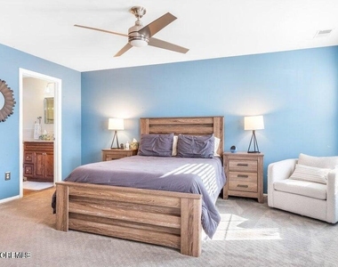334 Mayfair Place - Photo Thumbnail 8