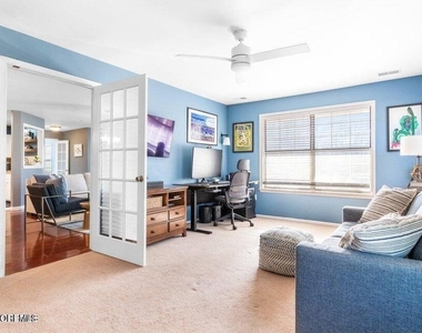 334 Mayfair Place - Photo Thumbnail 3