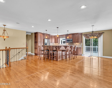 12 Windsor Road - Photo Thumbnail 3