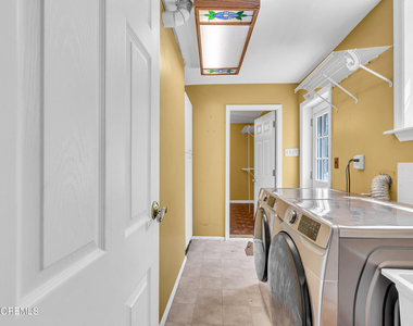 12 Windsor Road - Photo Thumbnail 15