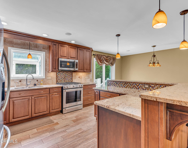 12 Windsor Road - Photo Thumbnail 5