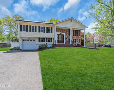 12 Windsor Road - Photo Thumbnail 1